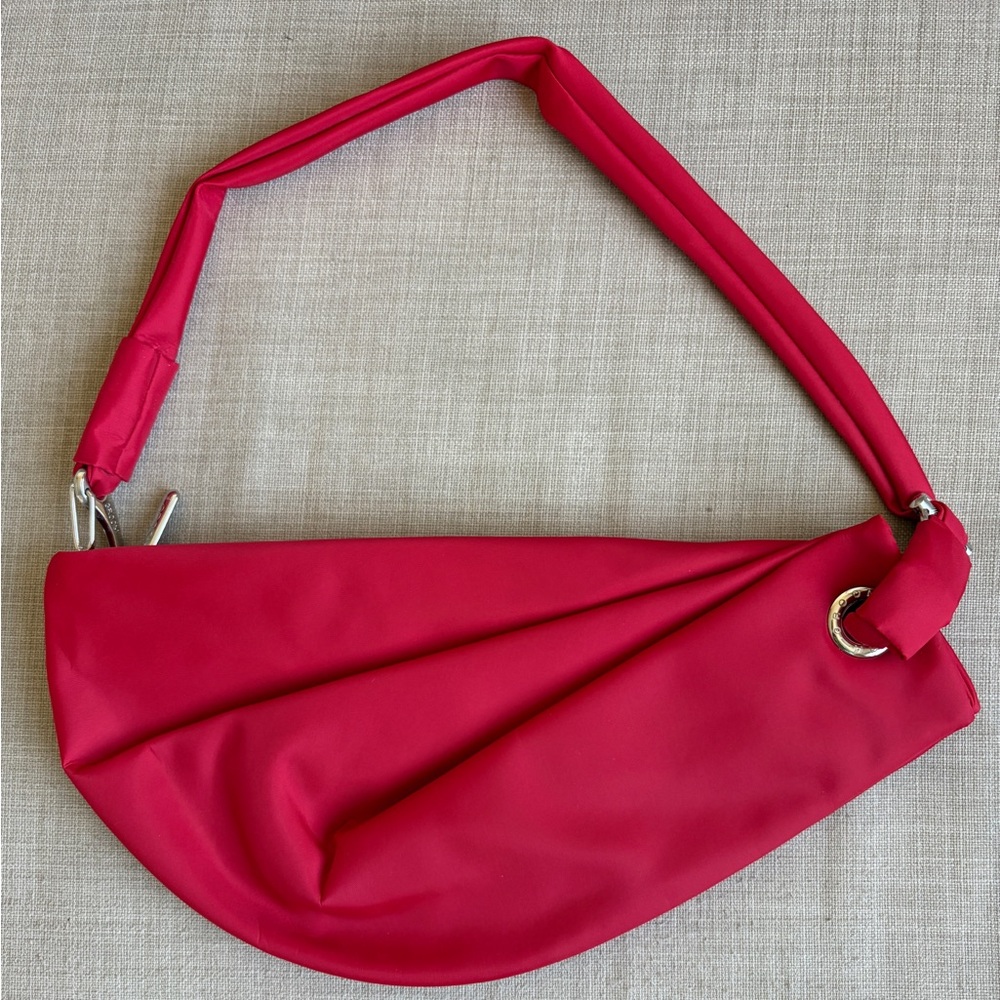 Groom Paris Safran Microfiber Should Bag in Red